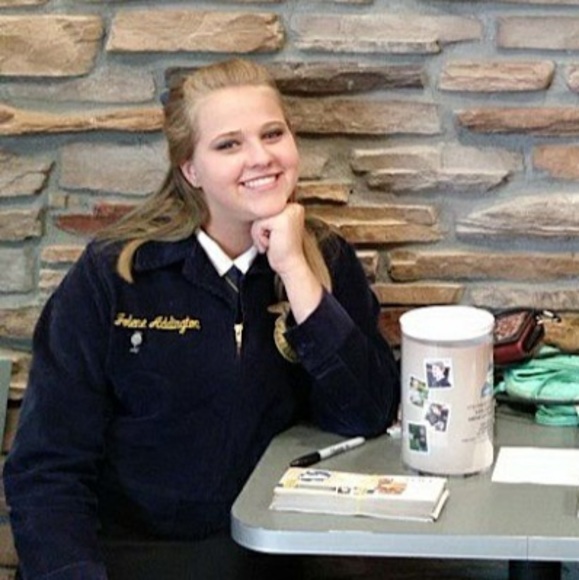 Meet your Posher, Jolene - Picture 1 of 1